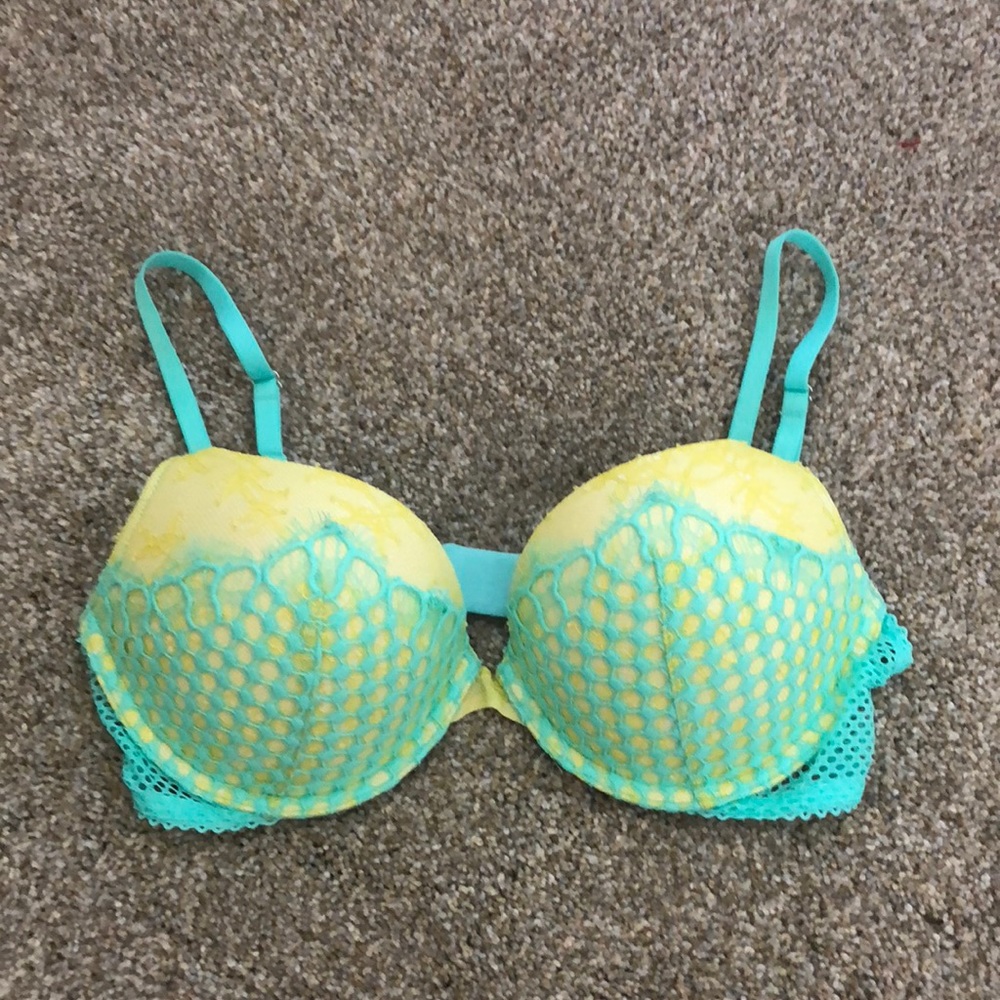 Victoria’s Secret Very Sexy Push Up Bra